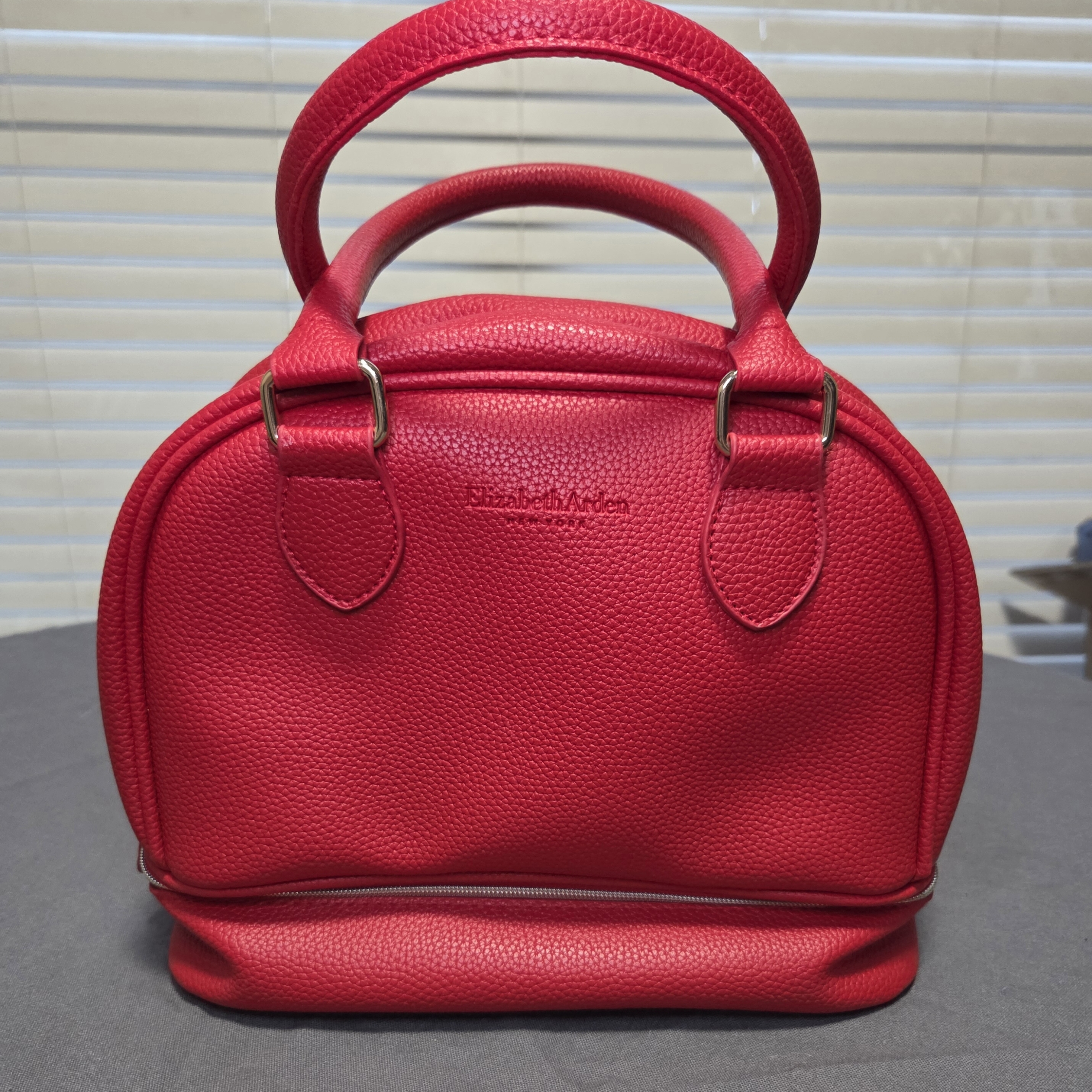 Elizabeth Arden Red Womens Bag